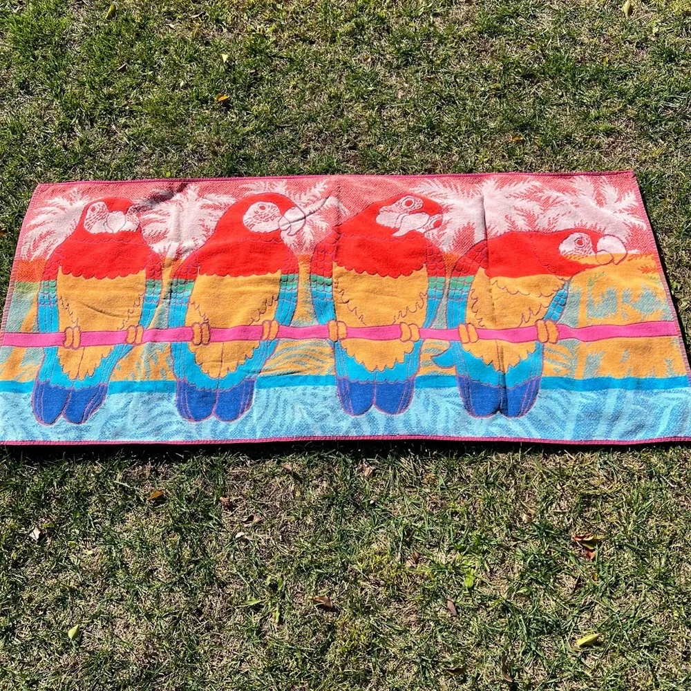 VTG Perched Parrots Palm Trees Retro Beach Towel Bright Colorful 26x55 NICE!